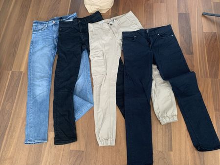 4 Hosen Gr. 30/32 H\&M Jack\&Jones